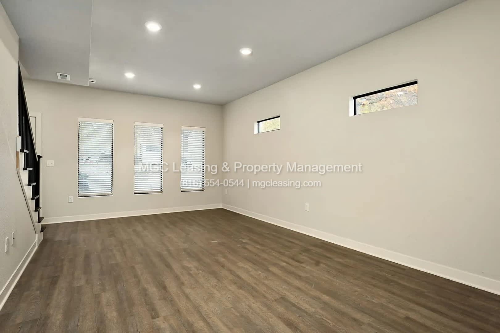 243-249 Pawpaw Rd – photo 5