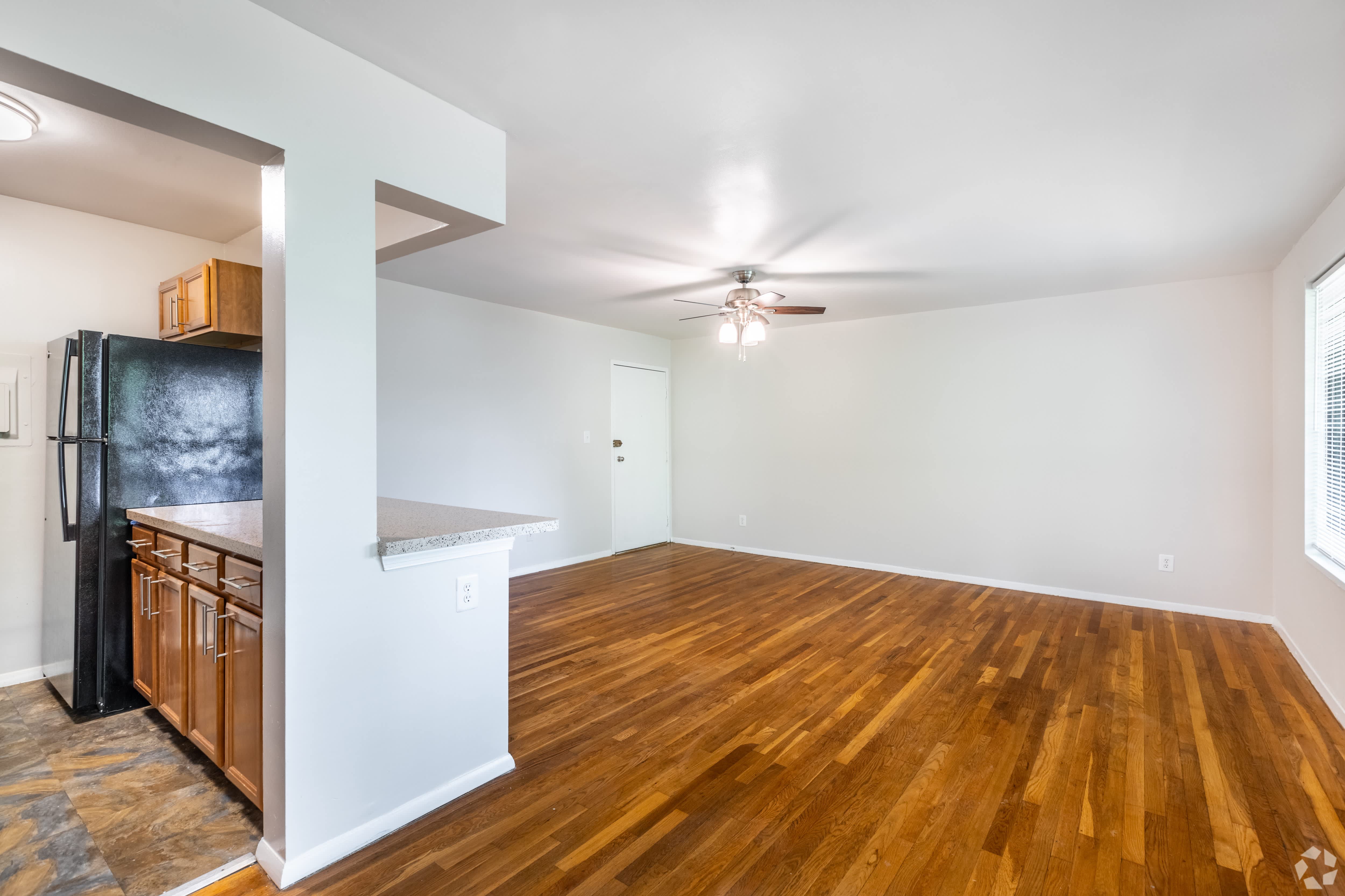 Cardinal Court Apartments – photo 5