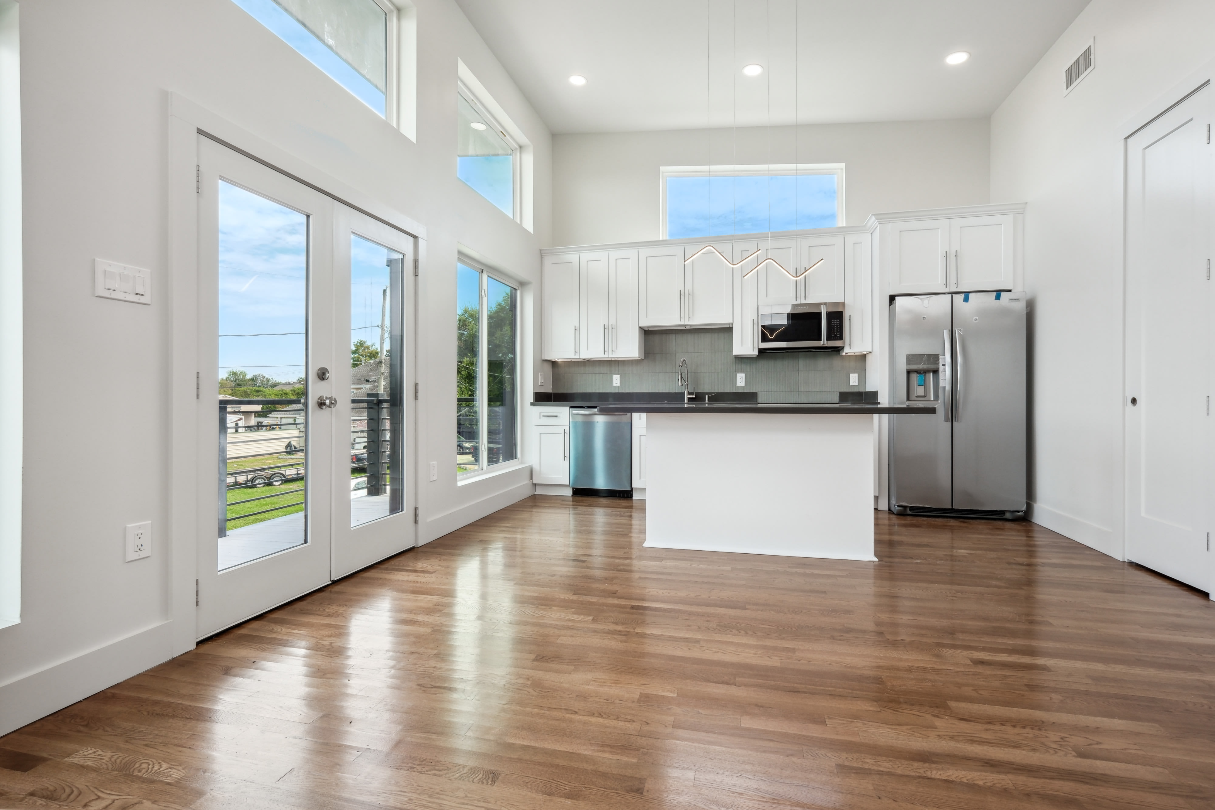 428 W Solidelle St – photo 3