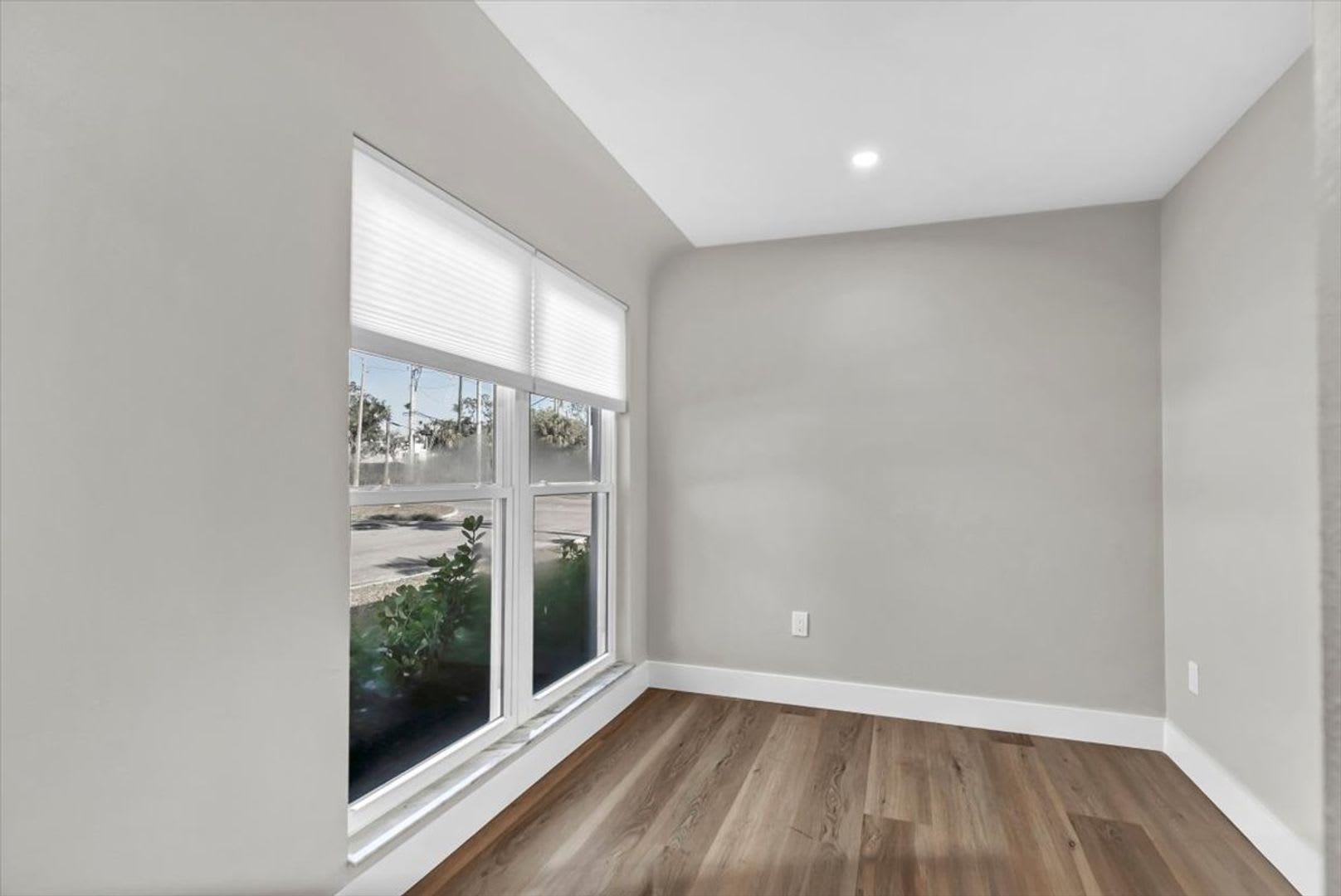 Fully Remodeled Snell Isle Luxury Home – photo 5