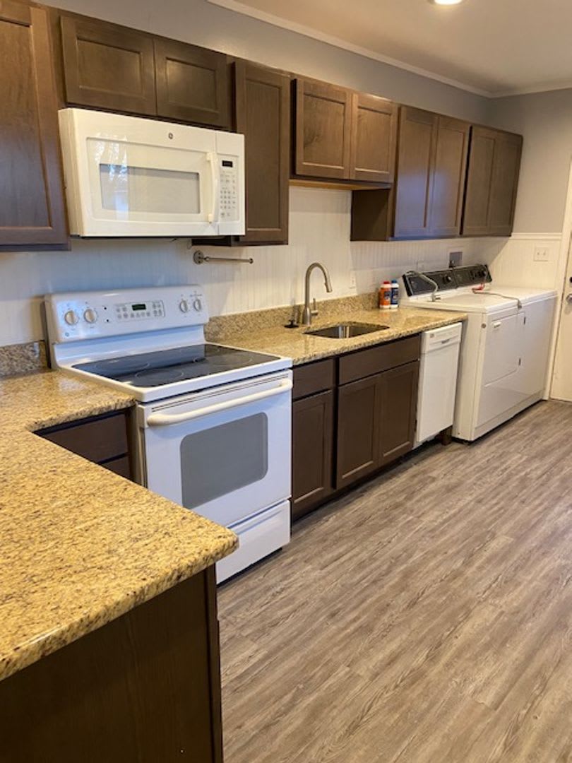 Recently updated Downtown Chelsea Ranch – photo 2