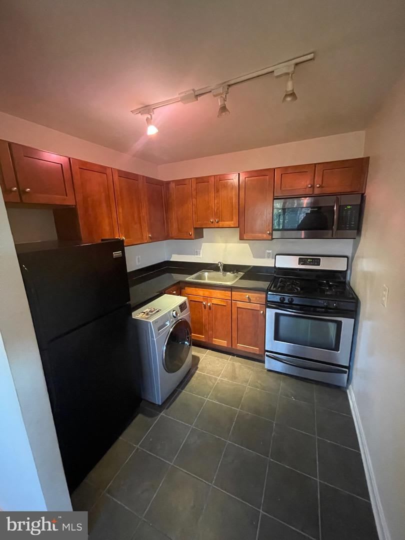Beautiful 1Bd 1 Bath Condo – photo 4