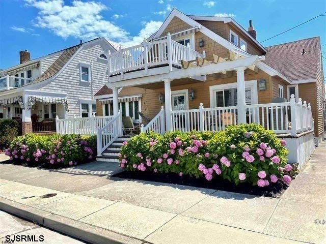 106 S Essex Avenue – photo 1