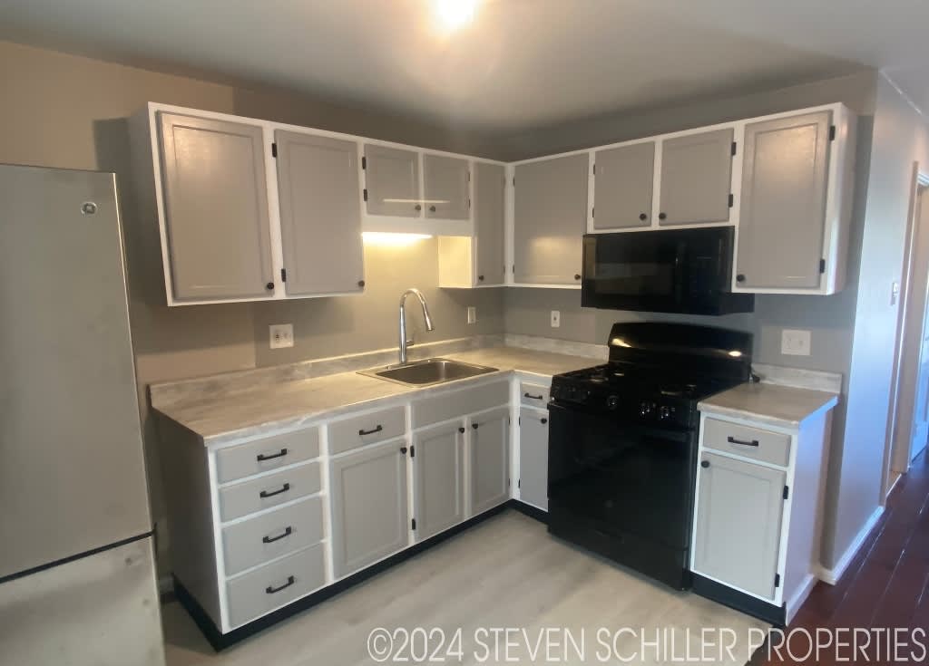 560 South 69th Street – photo 5