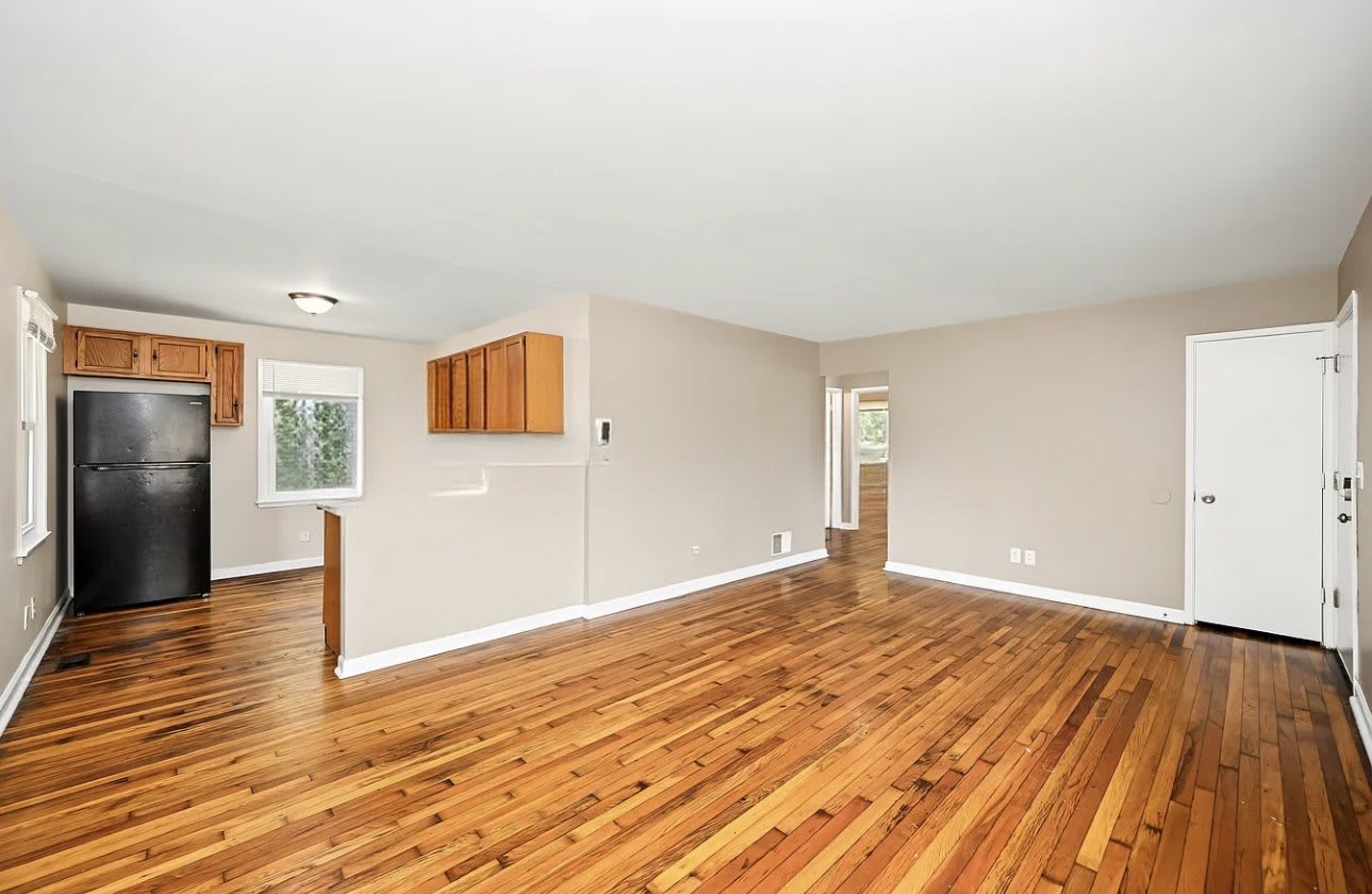 1085 Elda Ln – photo 4