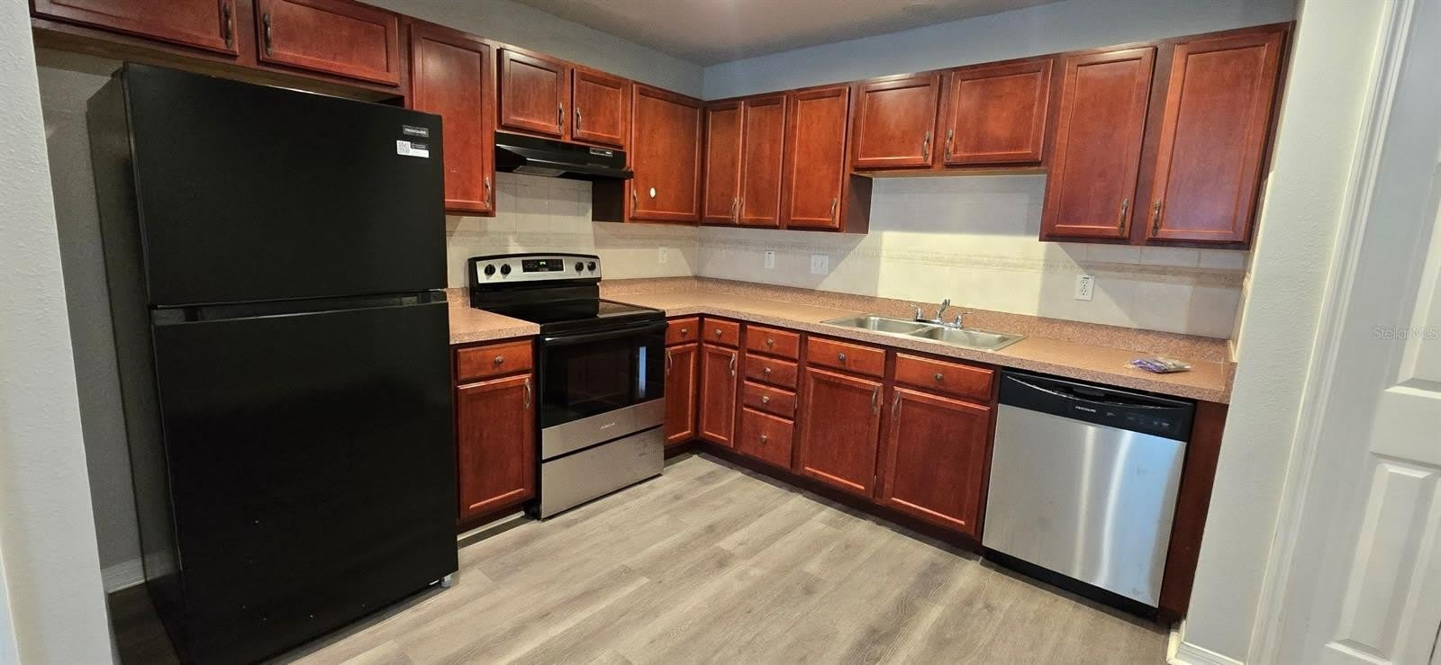 2911 SE 52ND Avenue – photo 2