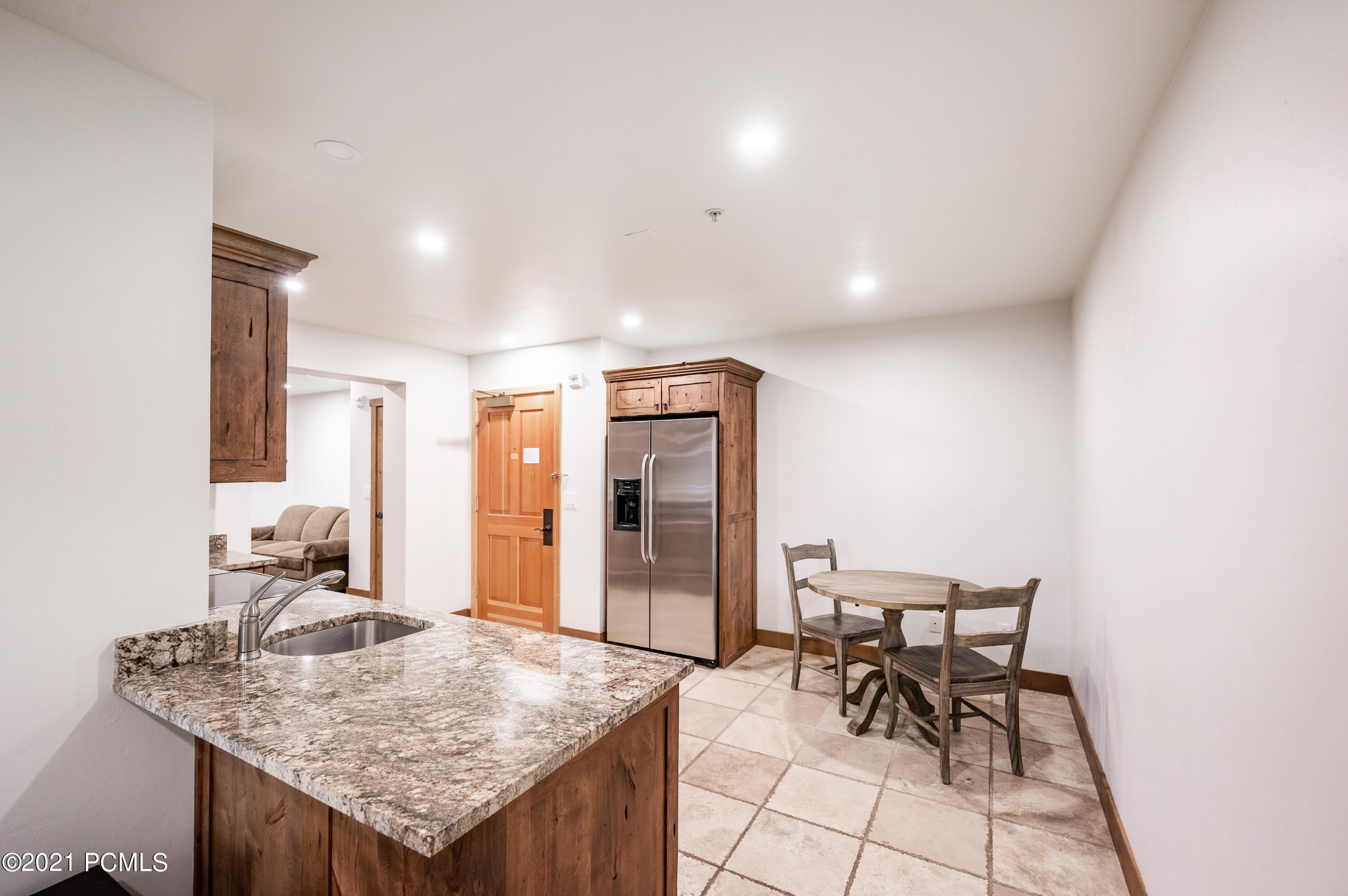 2260 Park Avenue – photo 4