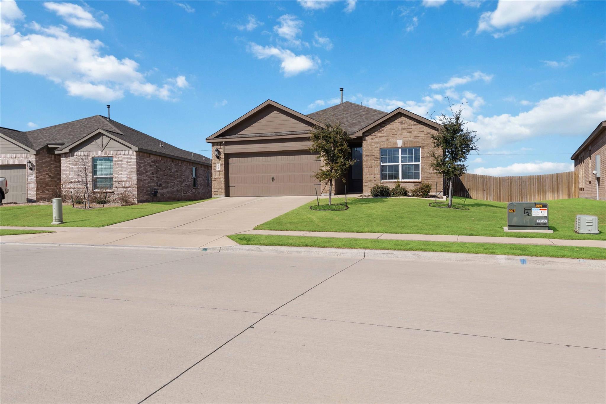 1012 Calhoun Dr – photo 2