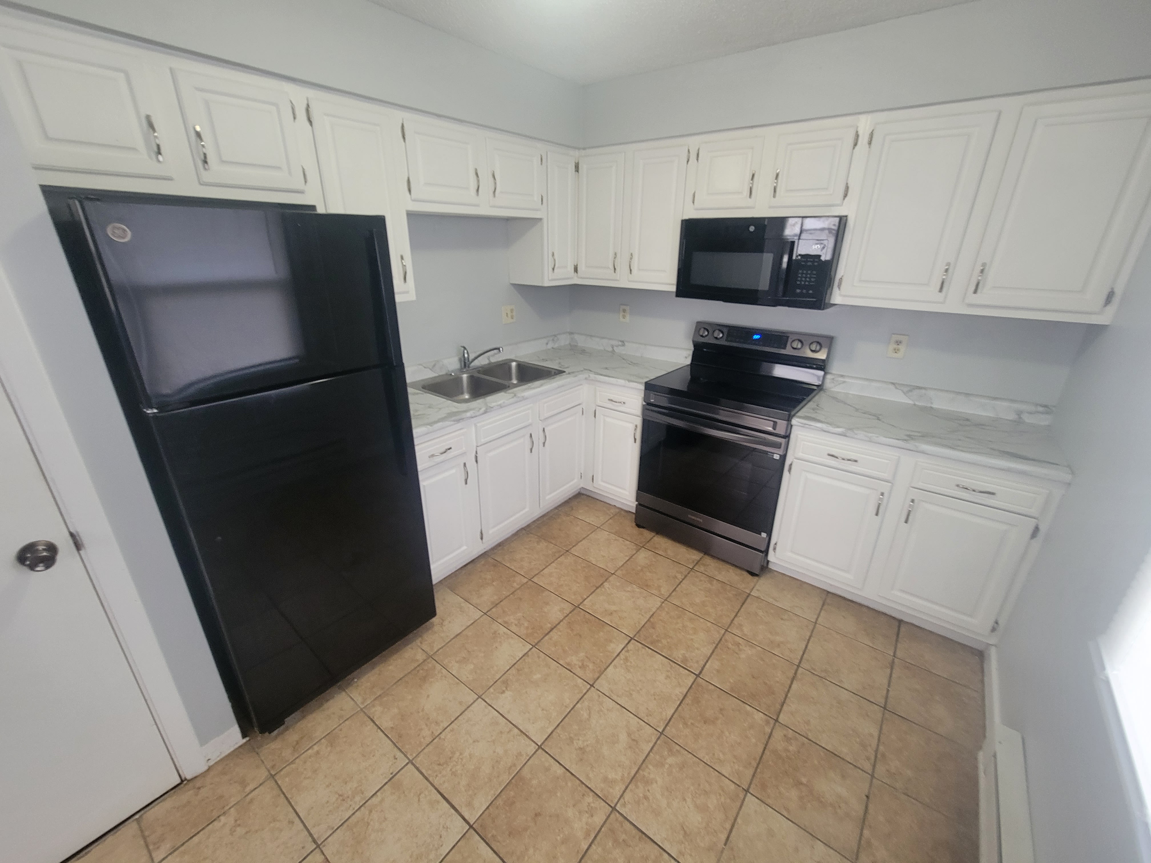 309 9th St N – photo 1
