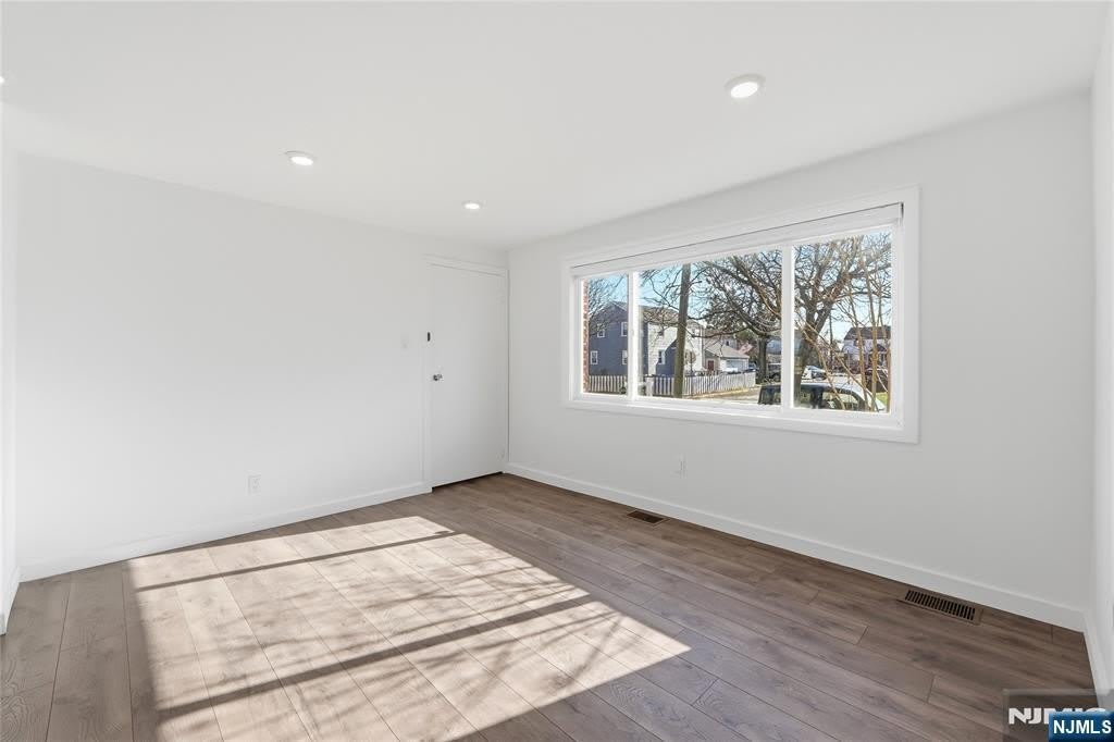 73 Macarthur Avenue – photo 3