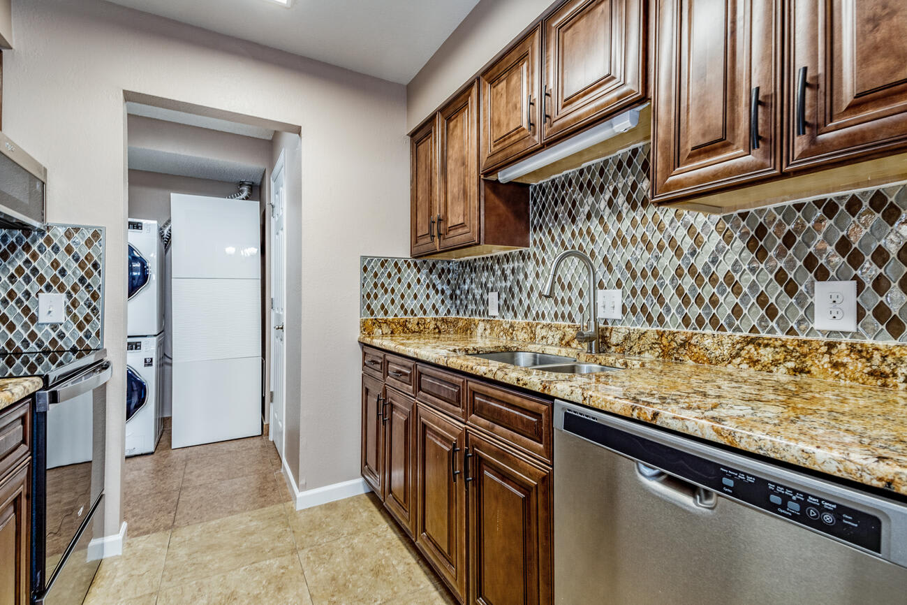 7995 East Mississippi Avenue #A14 – photo 3
