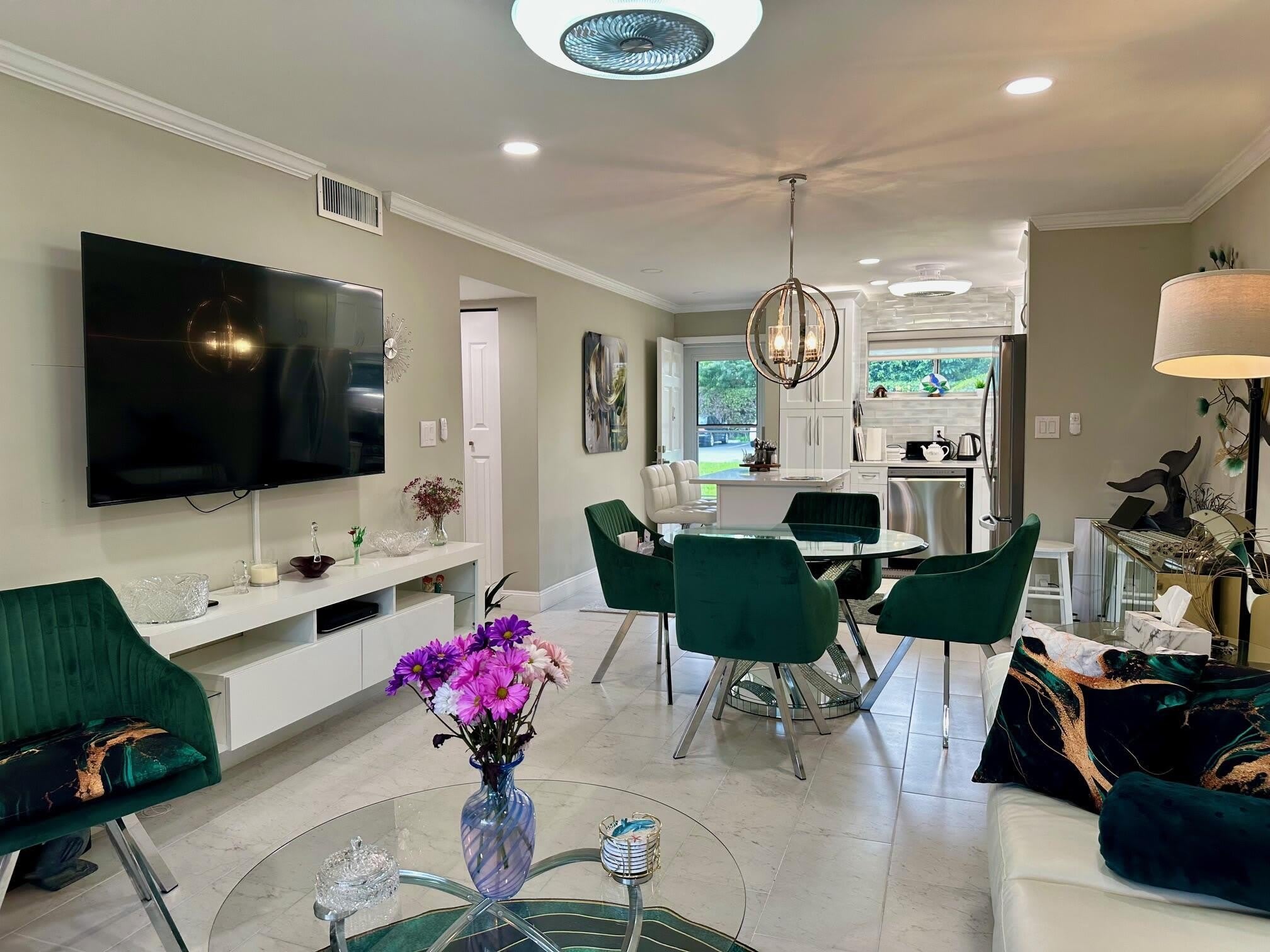 2721 Garden Drive N – photo 3