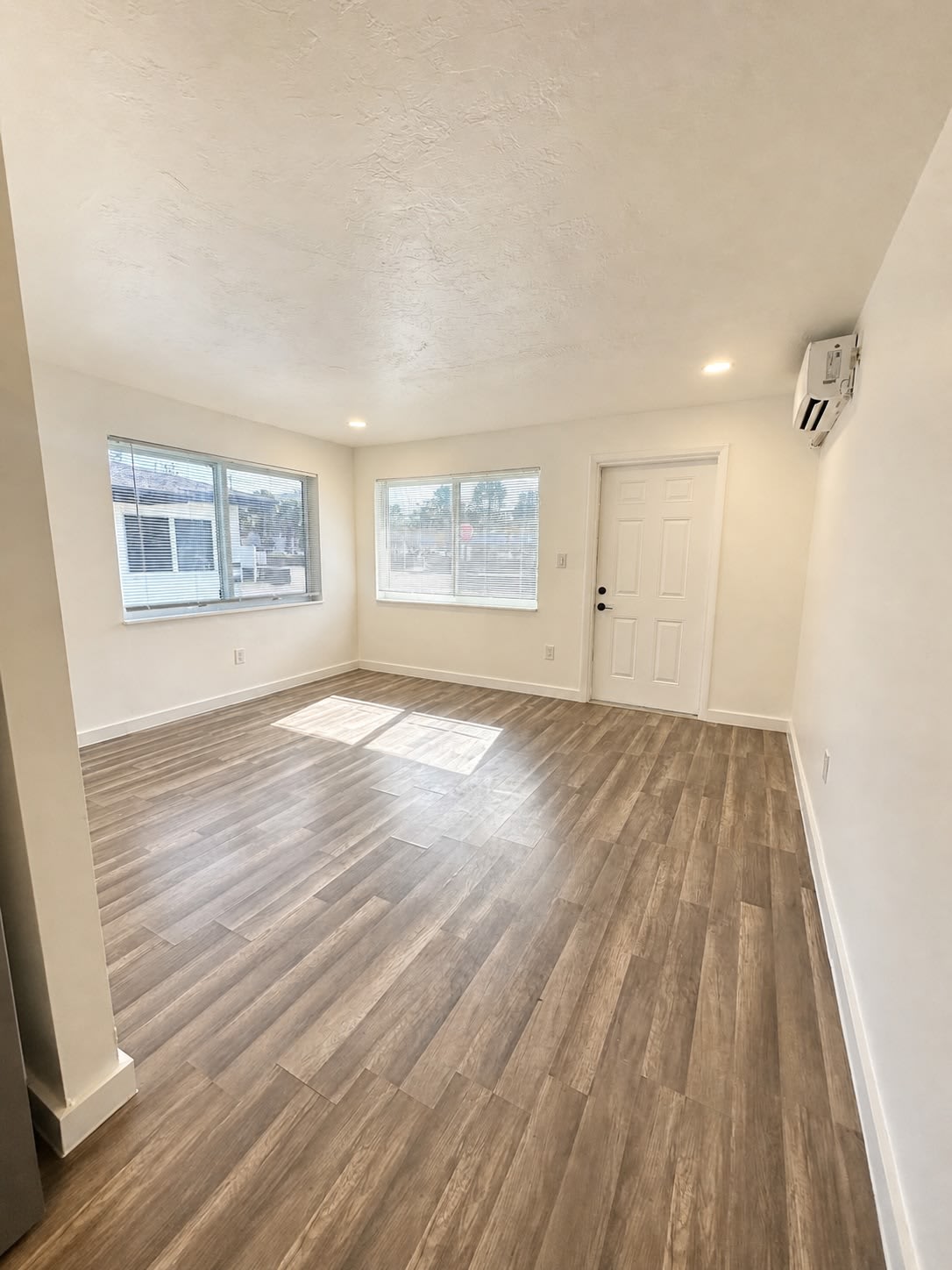 465 Ali Baba Avenue Unit 02 – photo 2