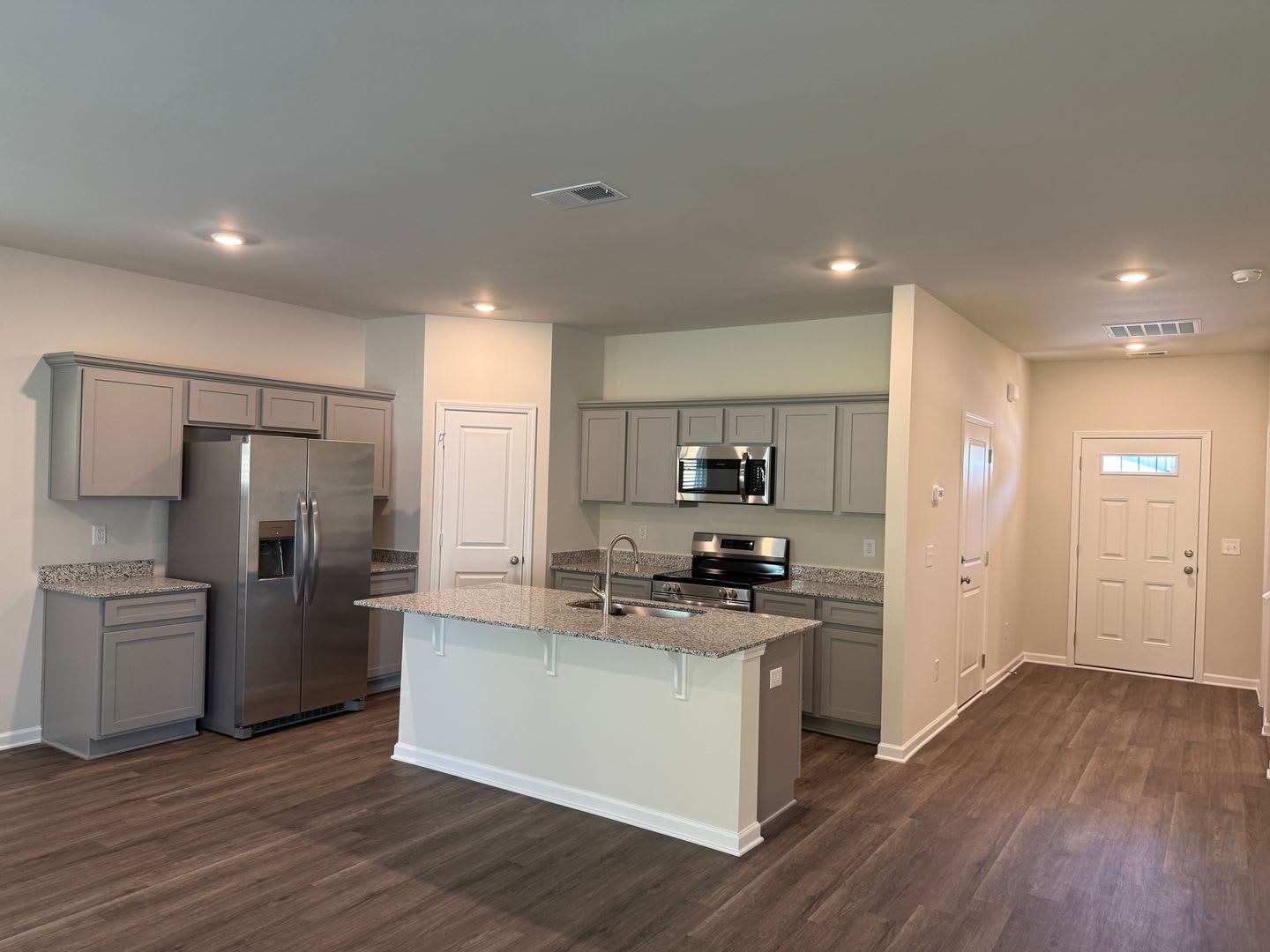 Lexington Townhouse – photo 3
