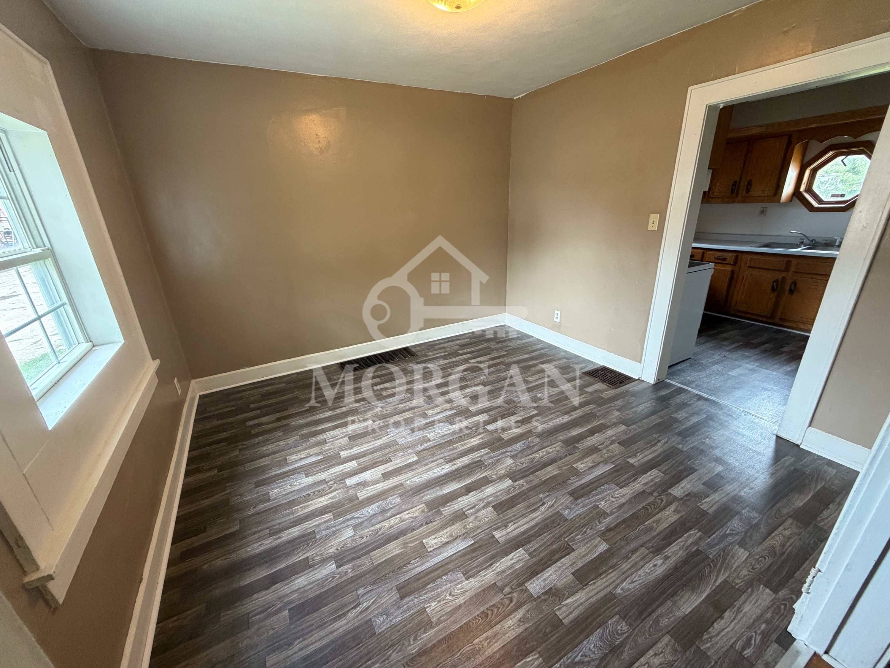 1306 Arrow Avenue – photo 3