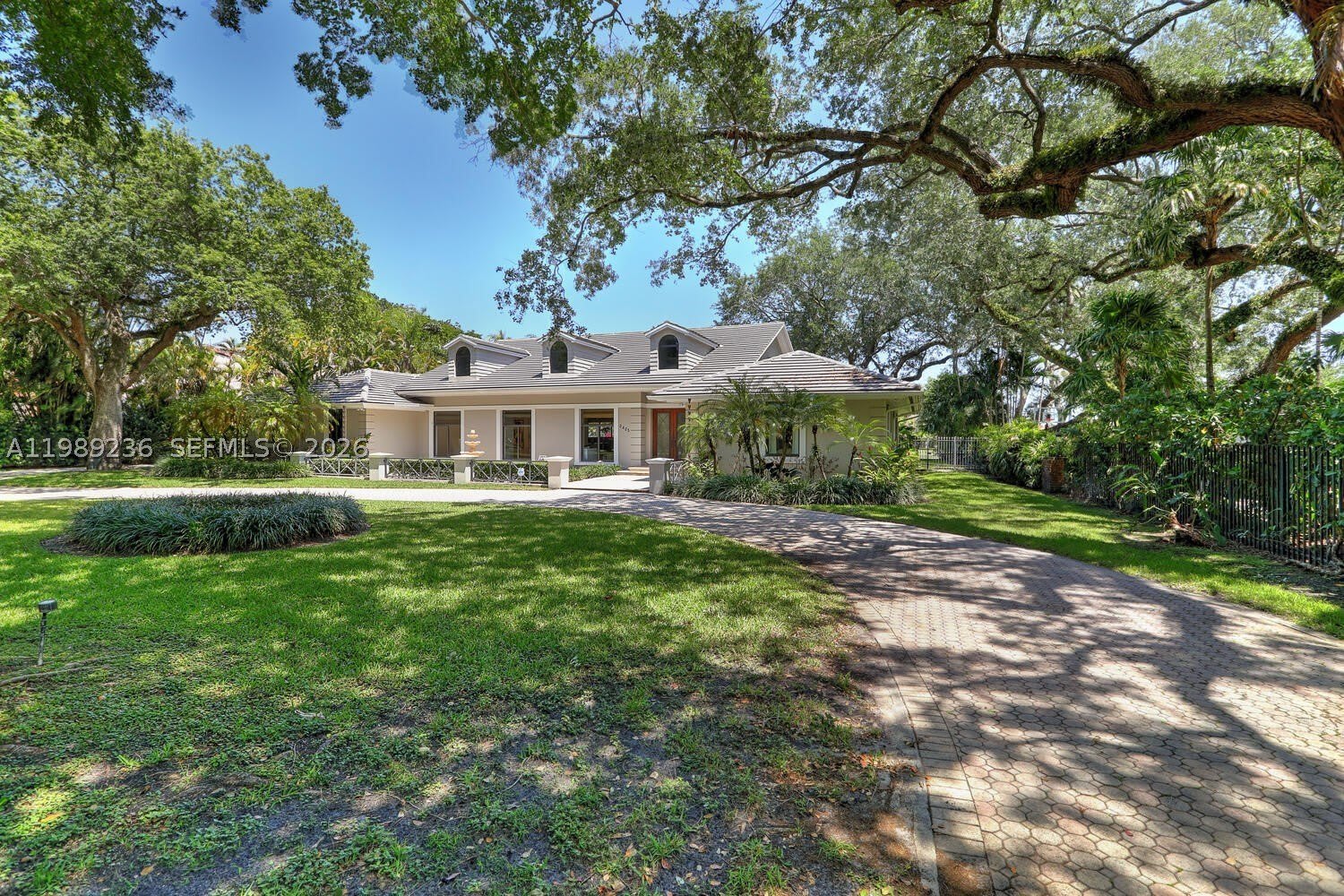 3425 Alhambra Cir – photo 3