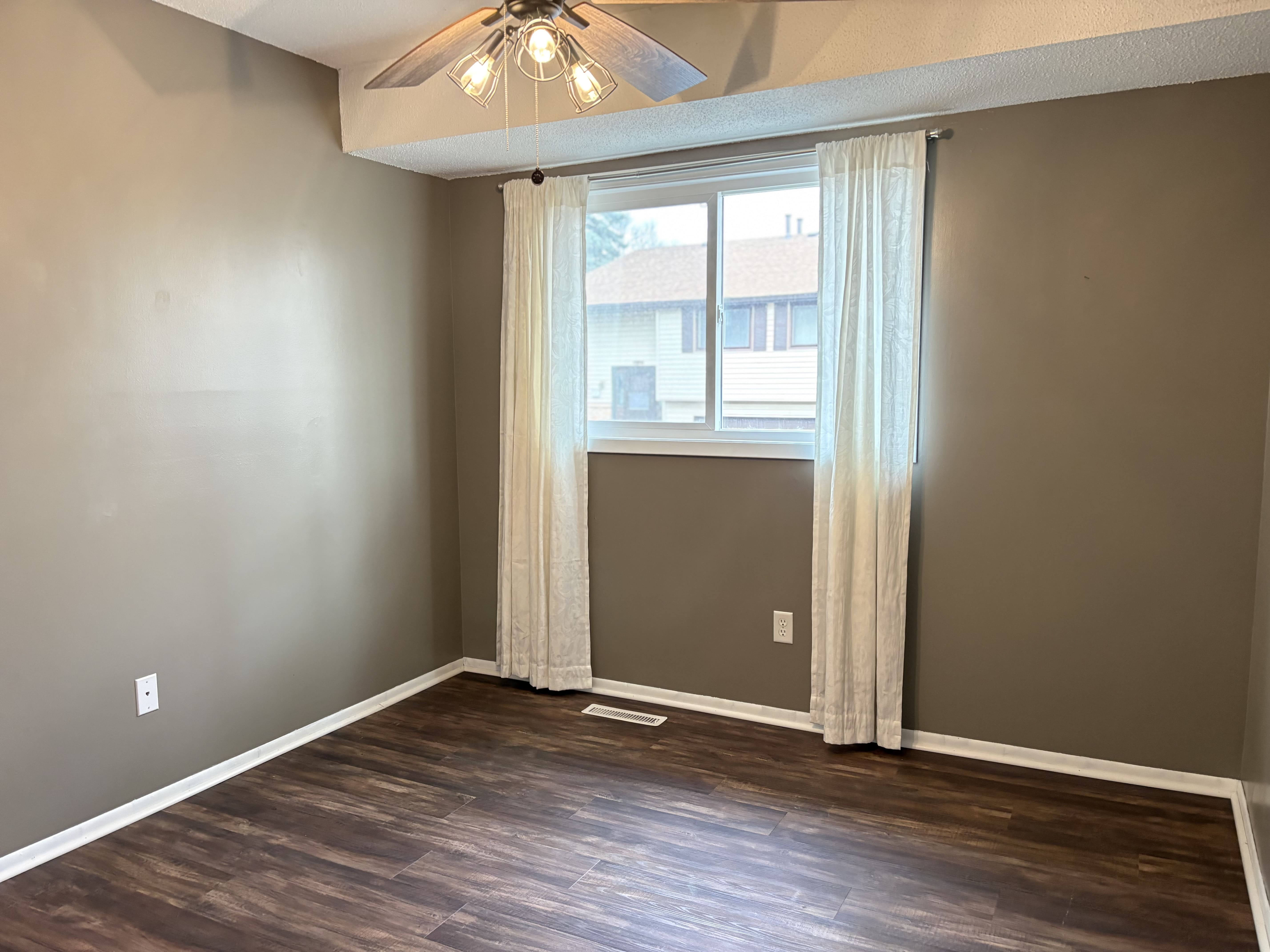 3622 Garden Blvd N – photo 1