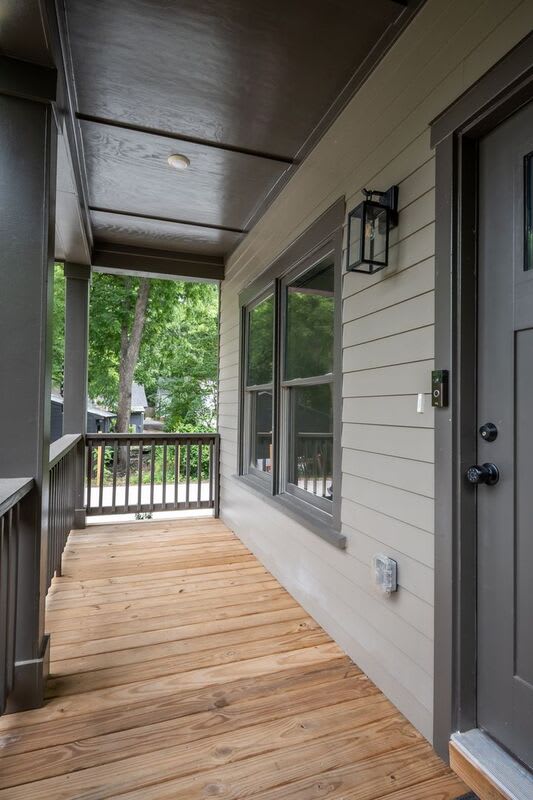 382 N Chase St – photo 3