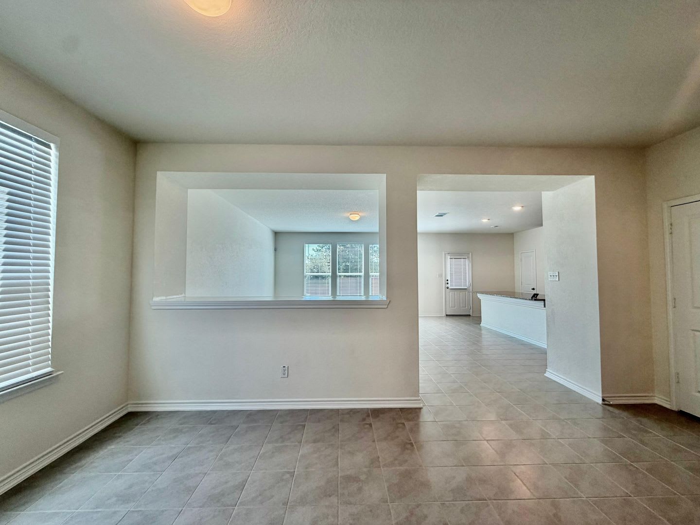 FOR RENT! – photo 5