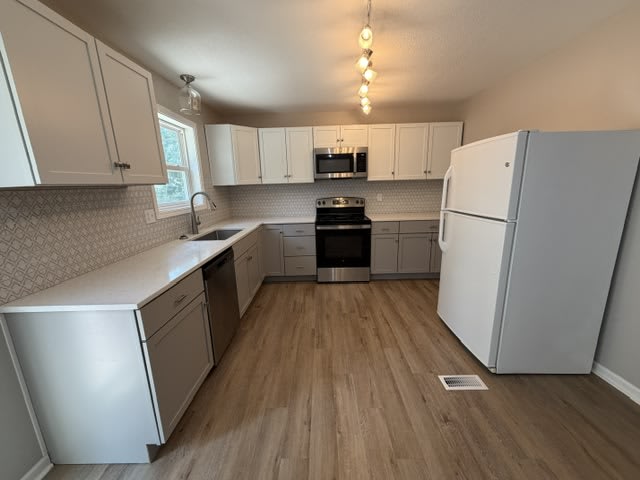 1439 N Mart-way Dr – photo 4