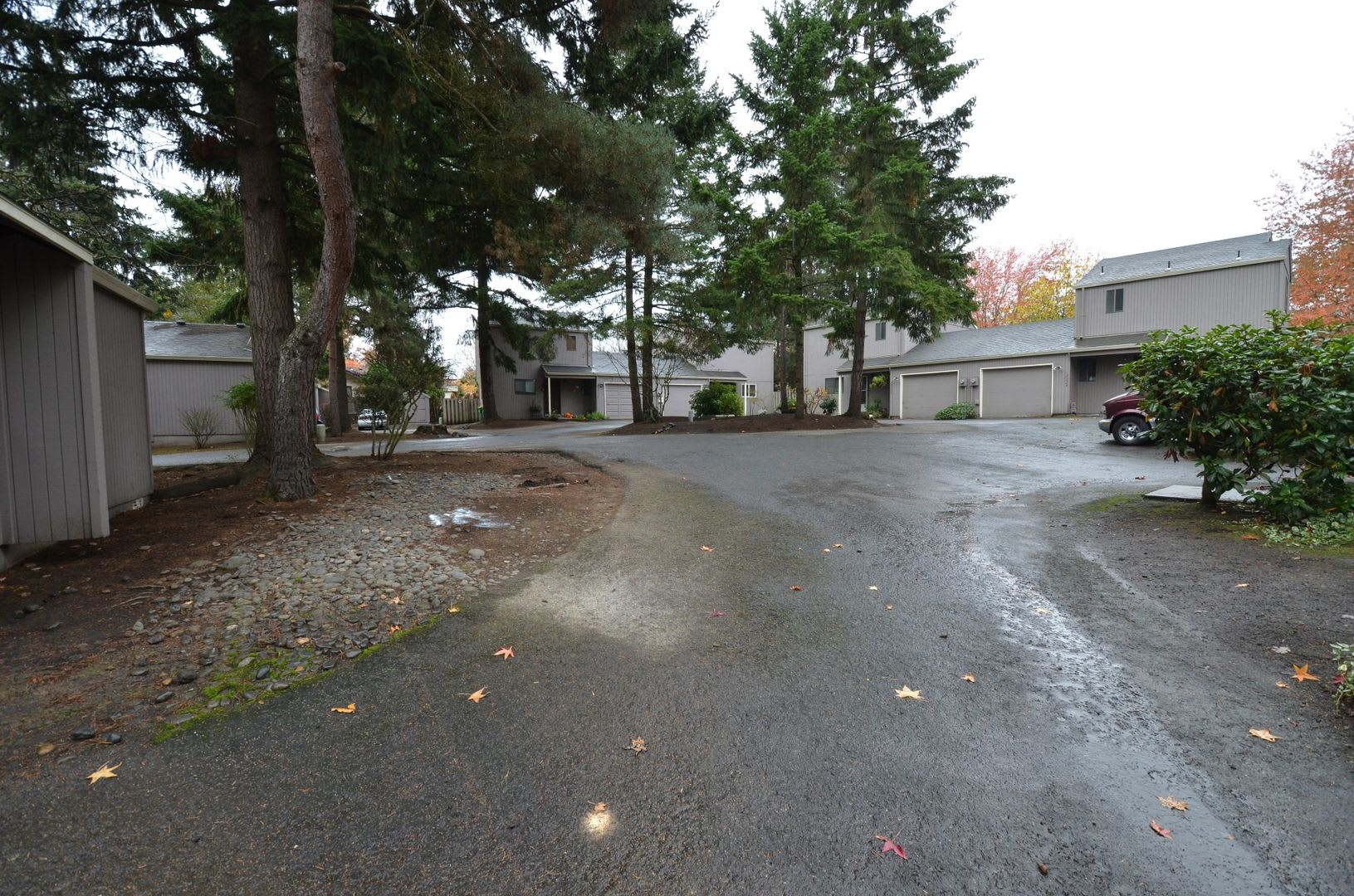 Charming 2-bedroom Townhome Near Downtown Beaverton! – photo 2