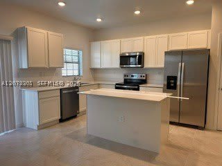 605 NW 6th Ter – photo 1