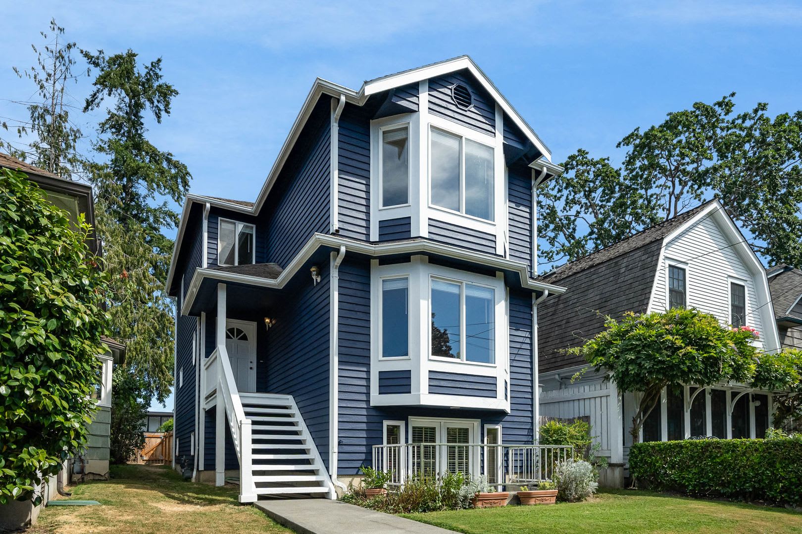 3Bd/3.25Ba Seattle Home – photo 1