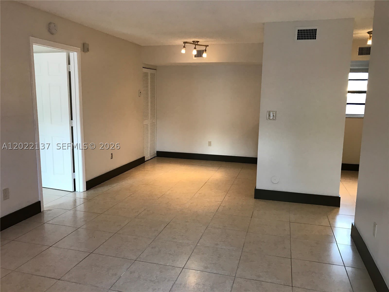 18224 Mediterranean Blvd – photo 2