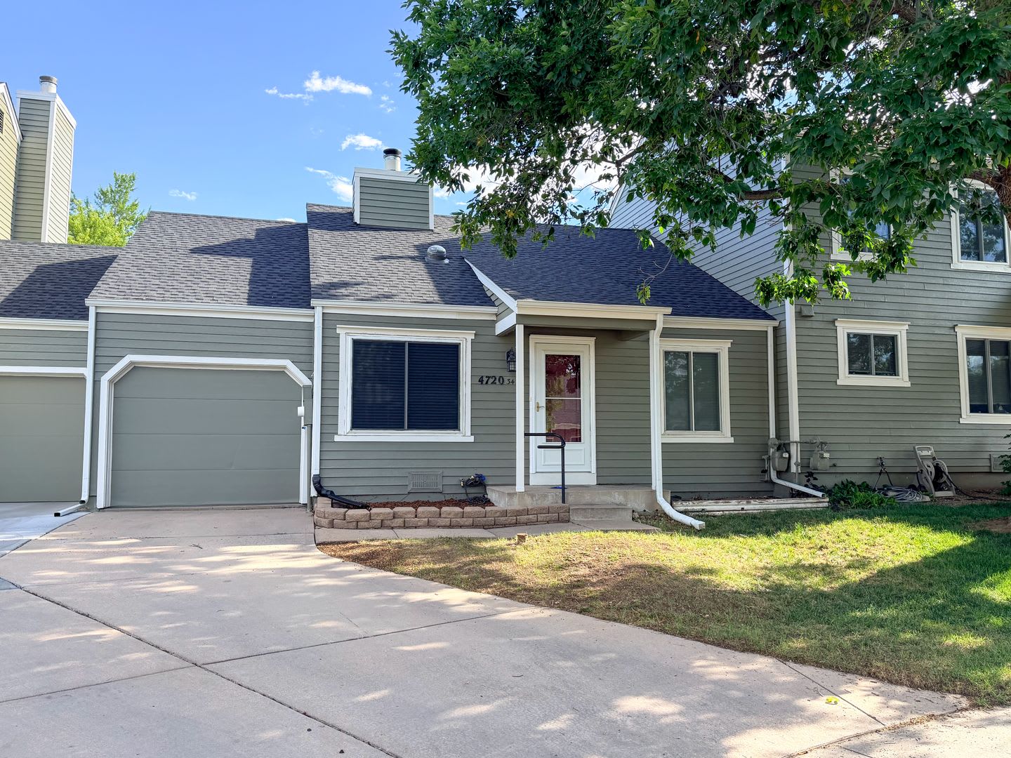 Townhome with Fully Fenced Yard – photo 2