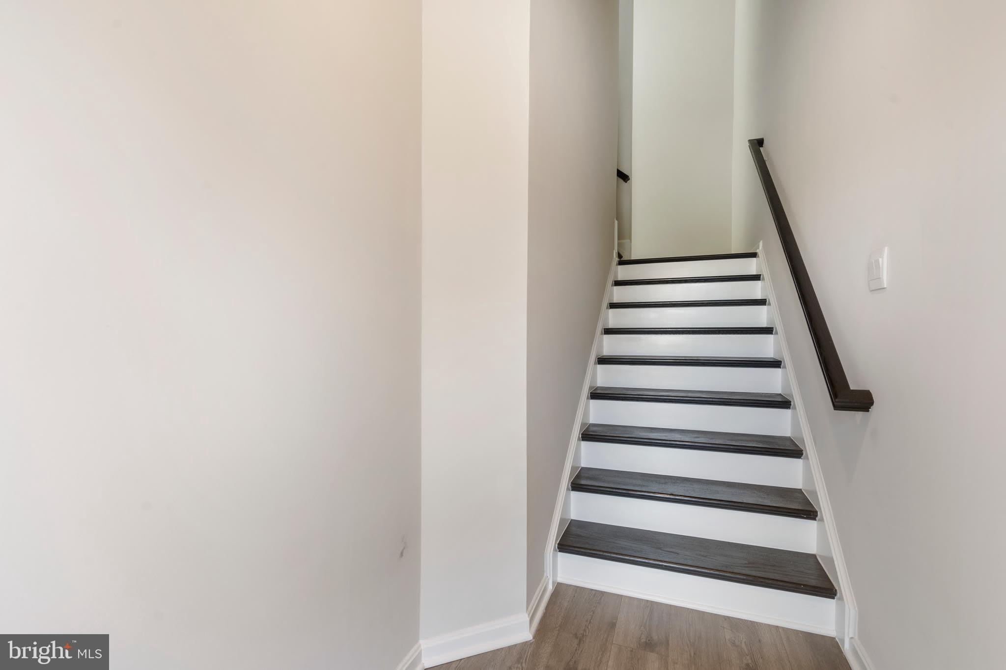 871 AMITY Street – photo 3