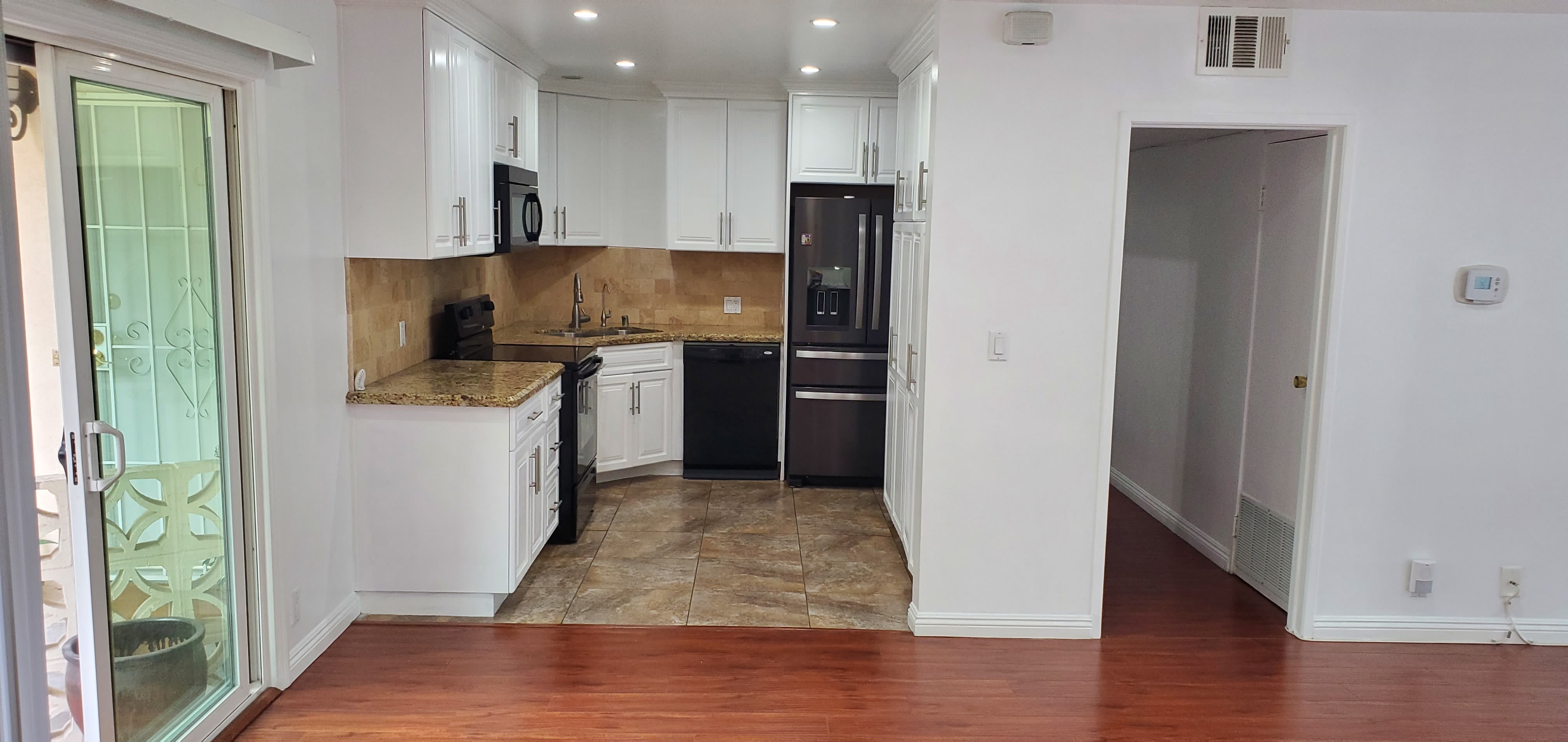 312 N. Louise Street – photo 3