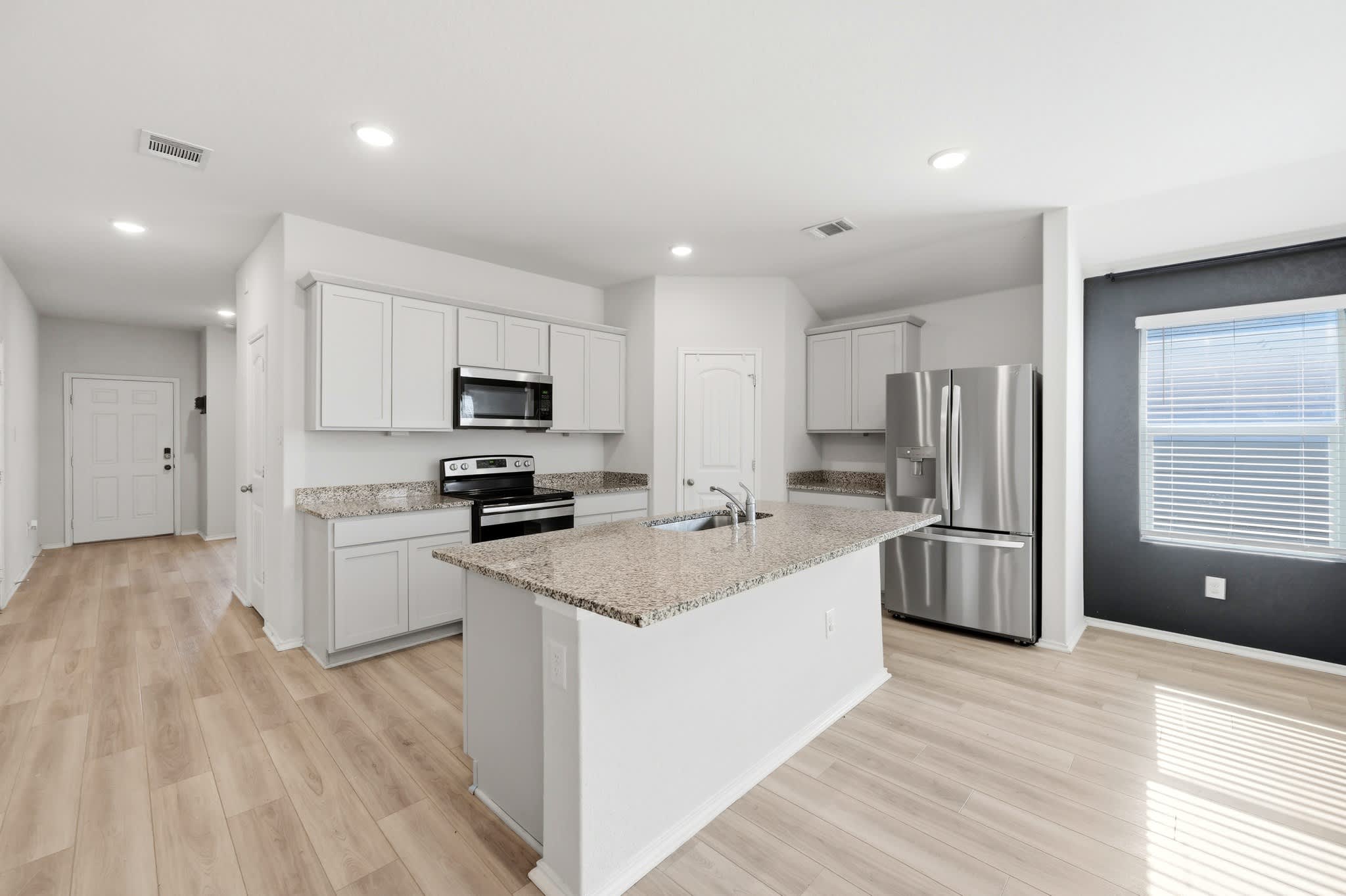 1009 Marvin Way – photo 4