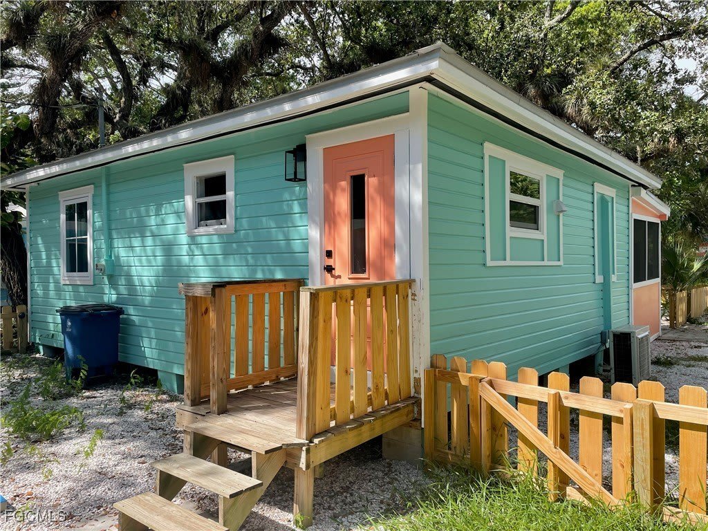 784 Oak Street – photo 3