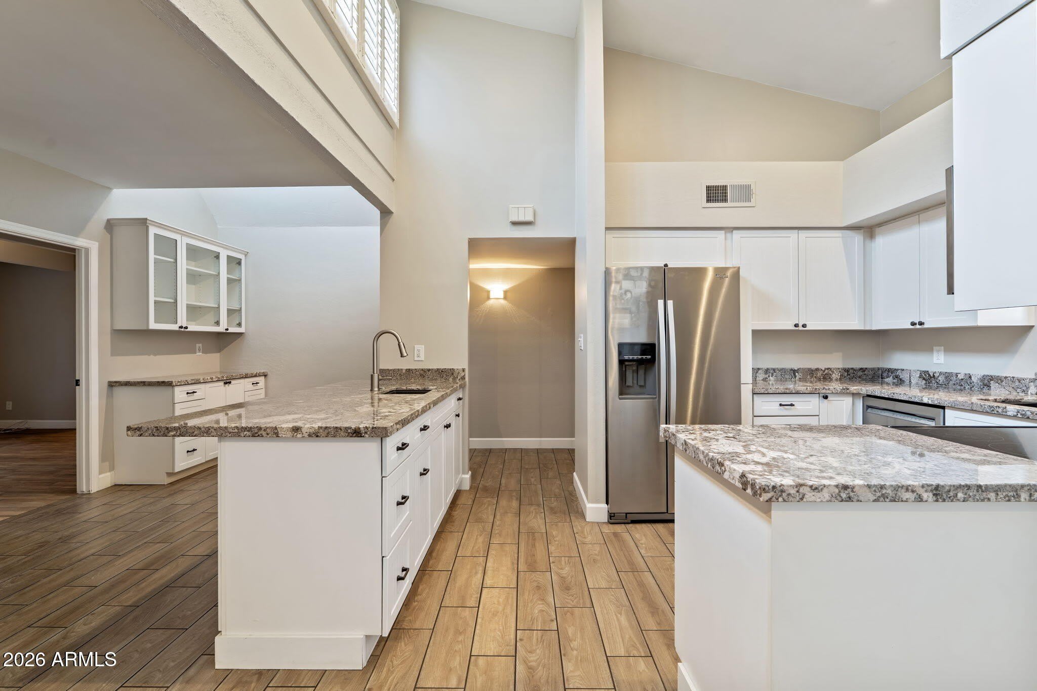 7840 N 7TH Street – photo 1