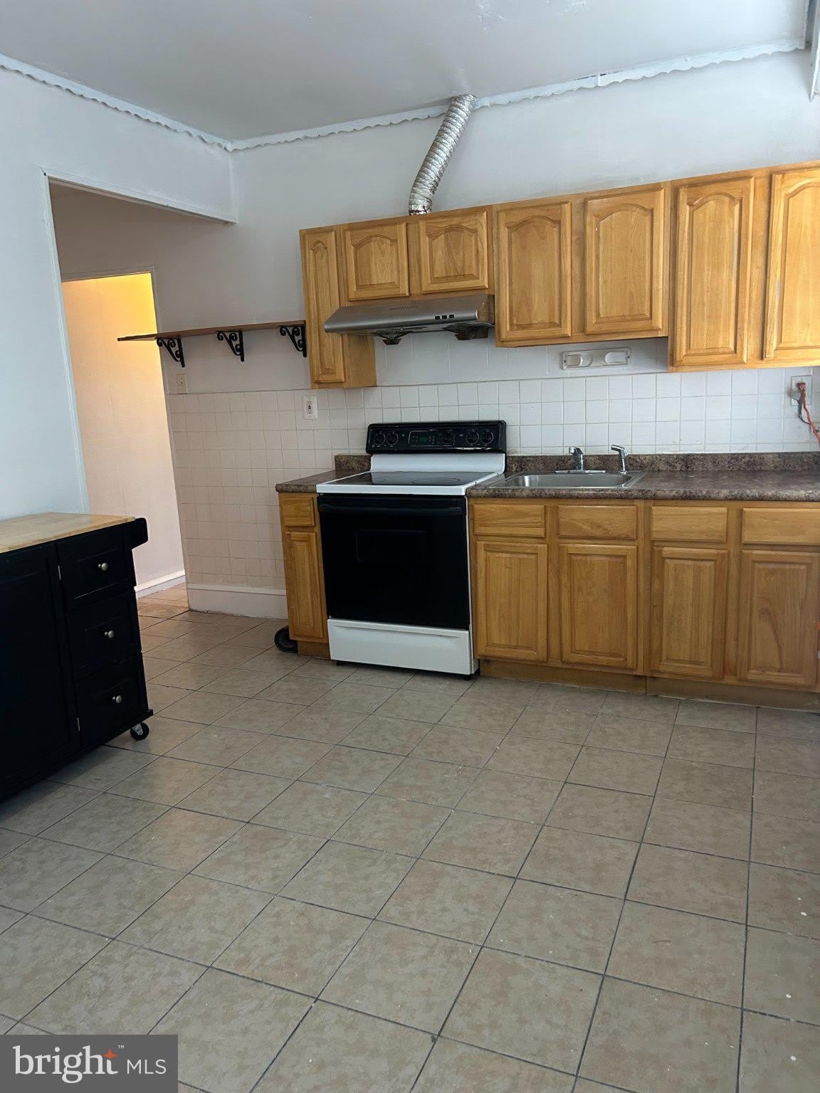 1515 DICKINSON Street S – photo 3