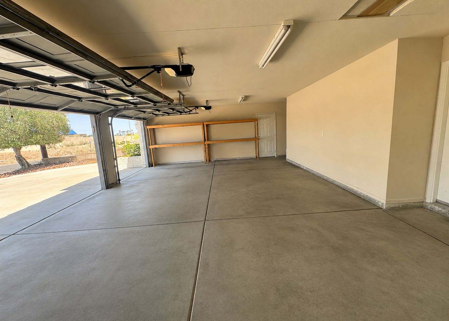 6829 Laredo St. Las Vegas, NV 89146 – photo 3