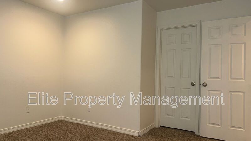 195 Stardust Court – photo 3