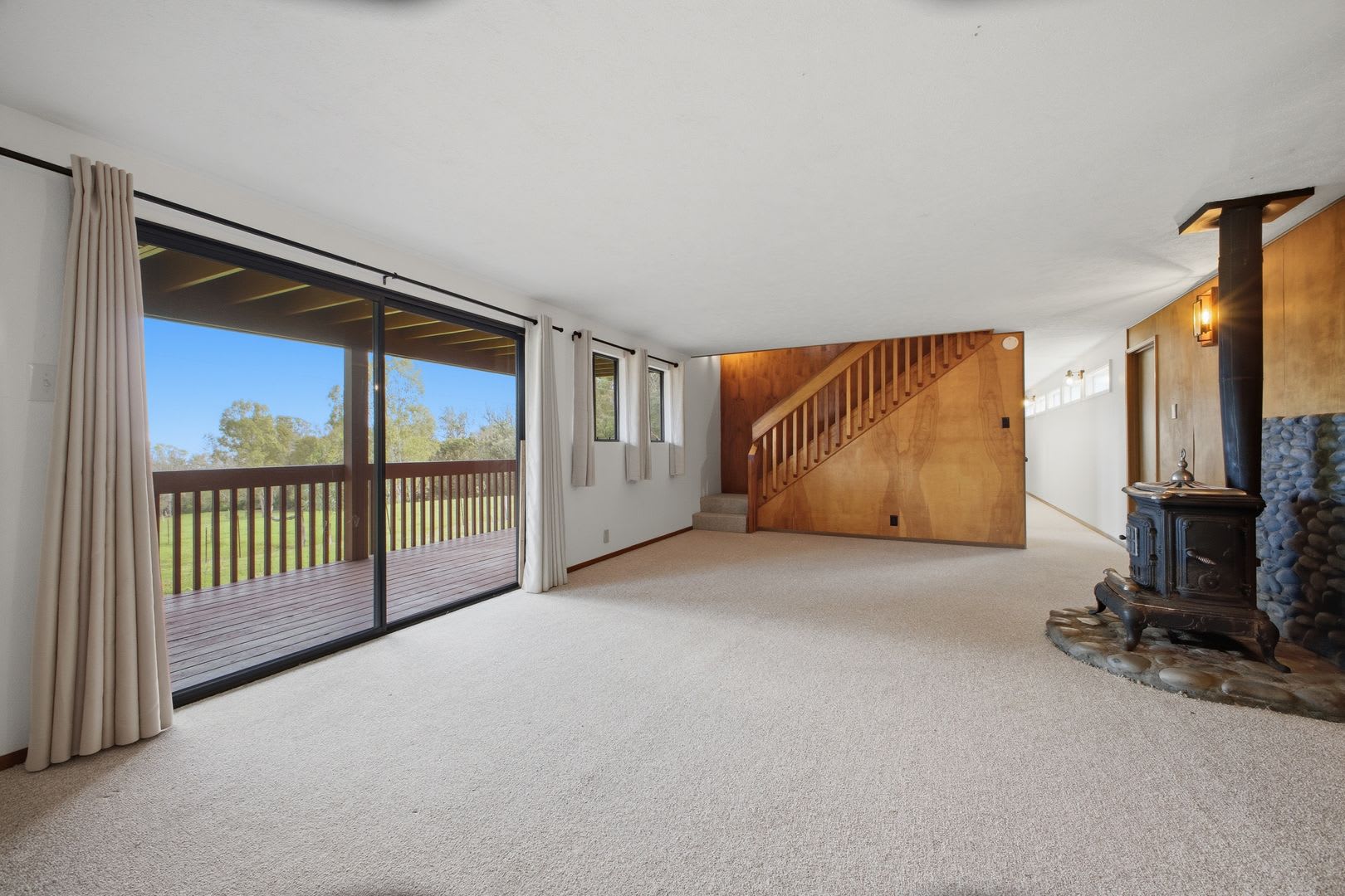 Spacious 4-Bedroom, 4-Bath Home for Rent in Makawao – photo 4