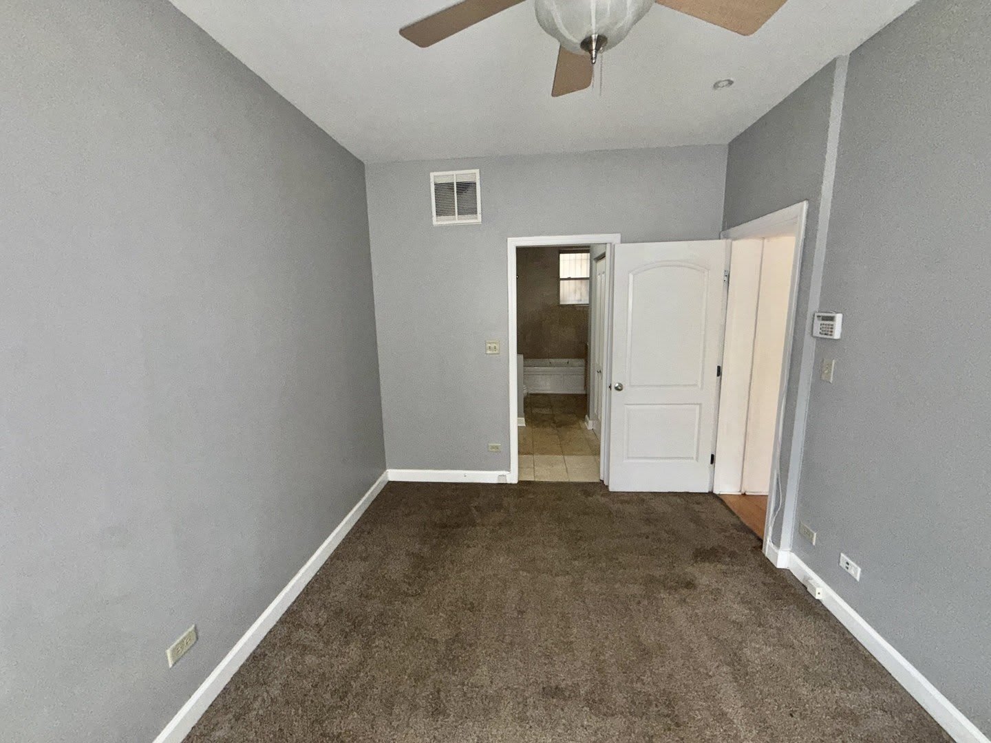 7722 S Cornell Avenue – photo 4