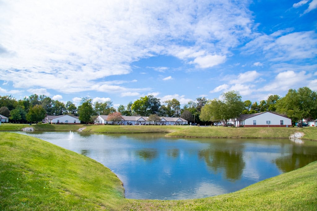 Shady Oak Village Senior Living Apartments – photo 2