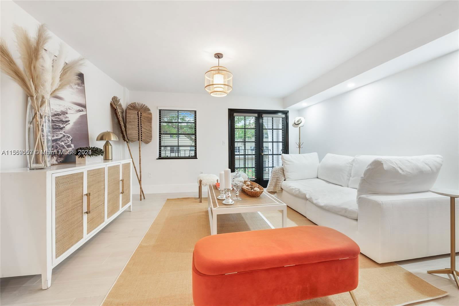 437 Santander Avenue – photo 3