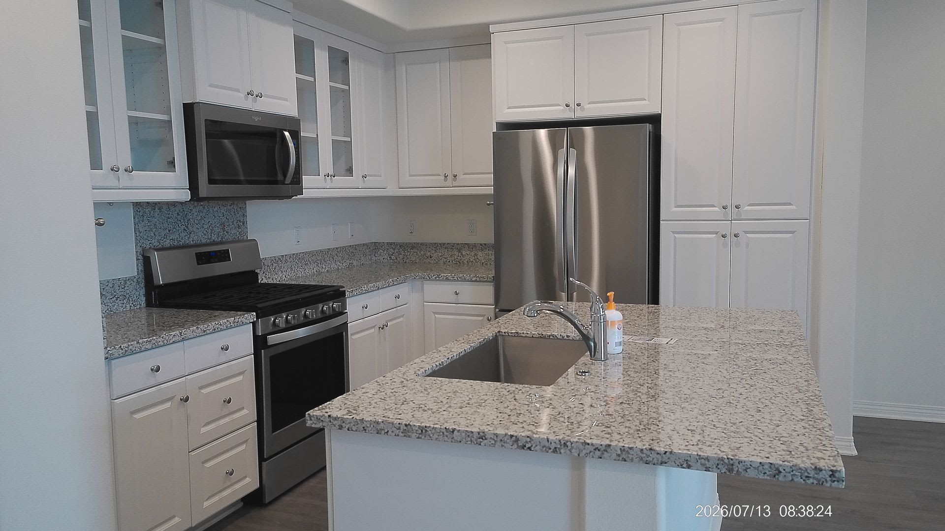 3 Bedroom 2 1/2 bath with Garage – photo 3