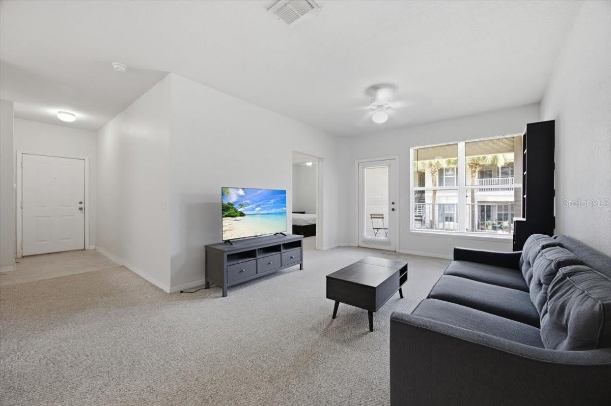 4008 HEMINGWAY Circle – photo 3