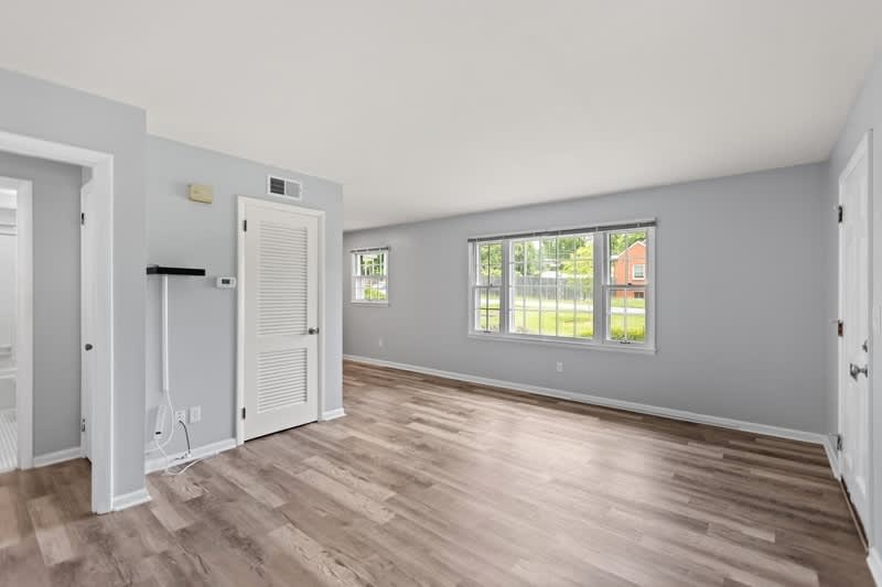 801-805 Lester Harris Road – photo 2