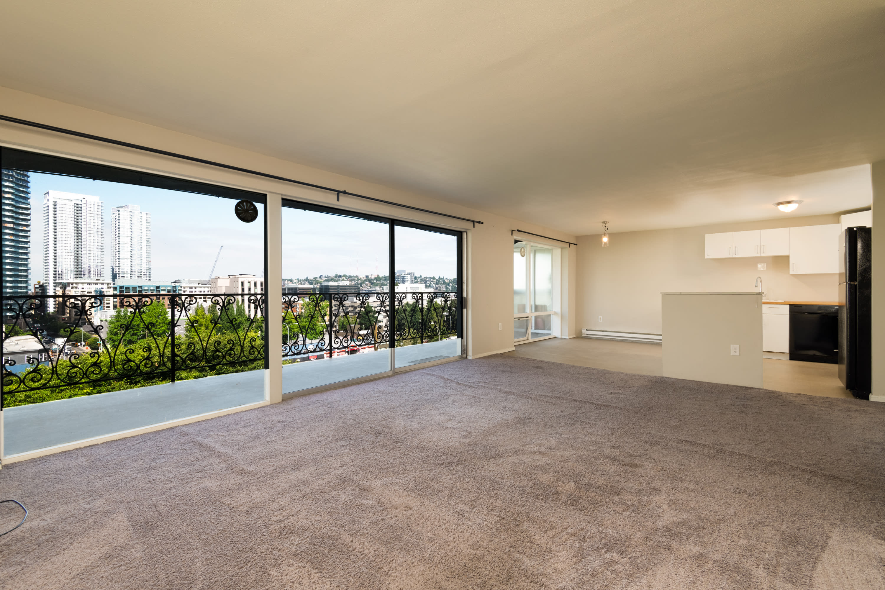 1740 Melrose Avenue 502 – photo 4