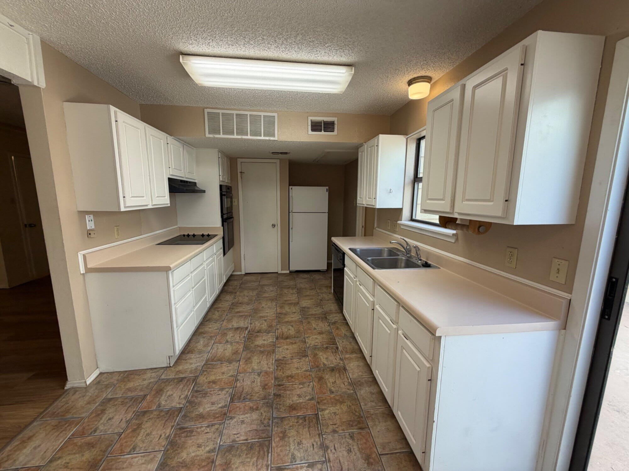 3730 86th Drive – photo 5