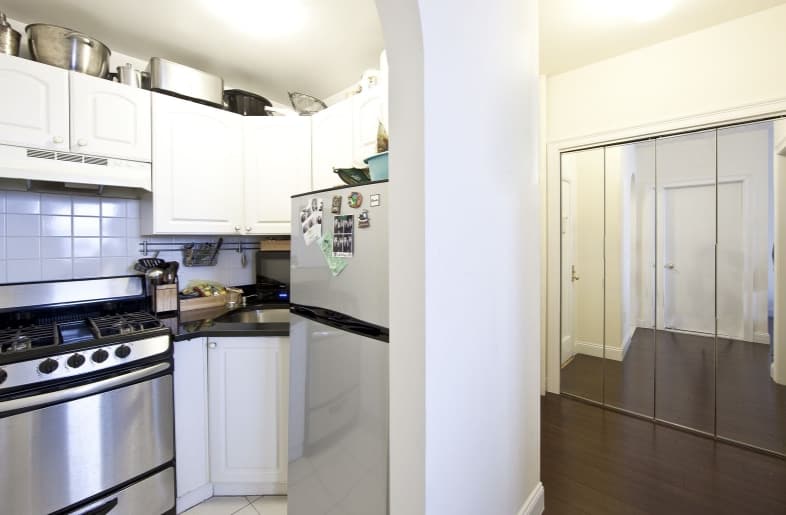 271 W 22nd St – photo 3