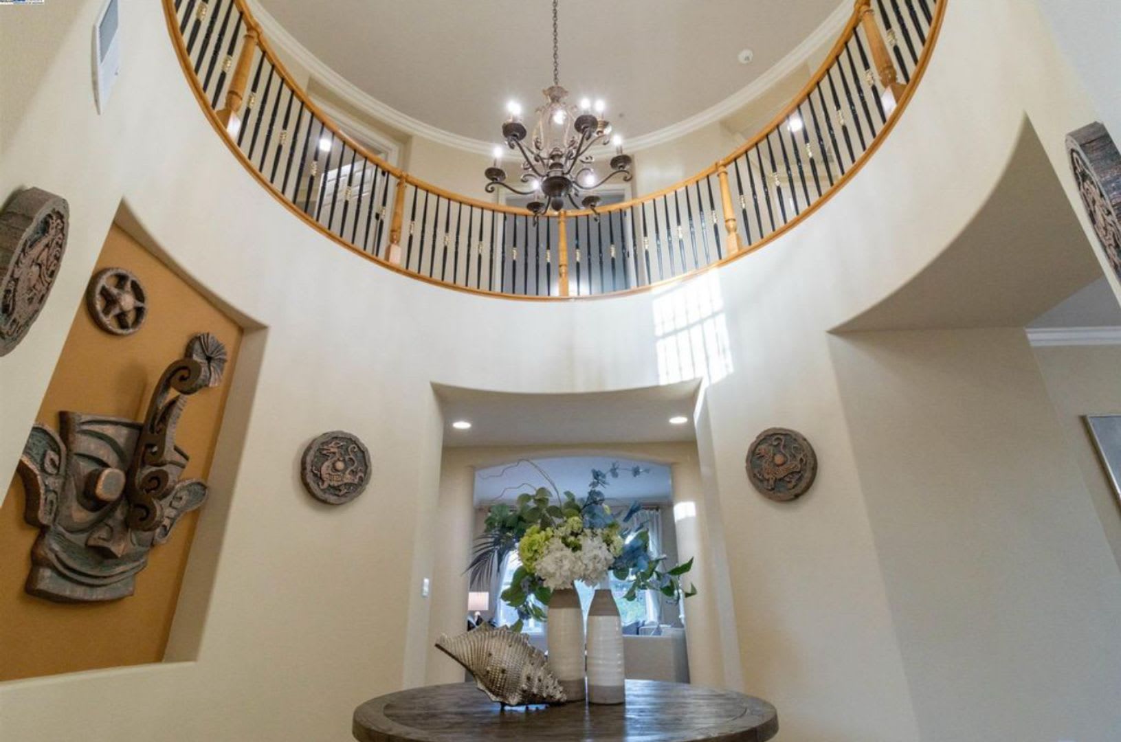 Pleasanton Ridge 5 bed/5 bath, Solar, Amenities, Great Schools, small dog OK – photo 4