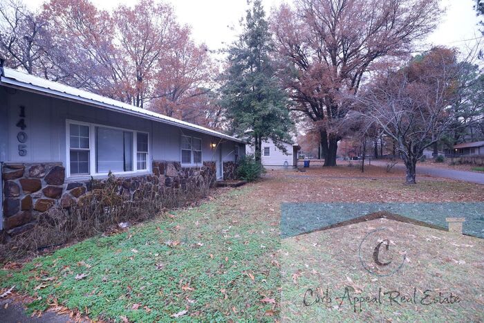 1405 Pratt Circle – photo 3