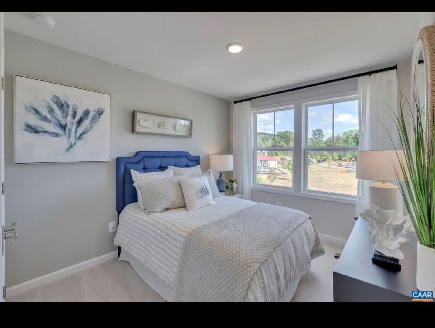 Charming 4BR Townhome in Crozet – photo 5